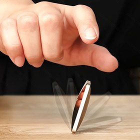 Resim Sleek Siyah ve Gümüş Altın Alaşım Çeliği Feitig Rotatör - 360-Derece Dönen Metal Masa Aksesuarı, Konsantrasyonu ve El-Göz Koordinasyonunu Arttırmak için, Rahatlama için İdeal, Masa Aksesuarı | Modern Masa Dekoru | Pürüzsüz Dönen Mekanizma, Masa Dekoru 