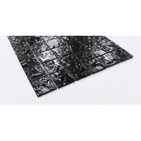 Resim MozaiKristaL Mutfak Tezgah Arası, Banyo, Havuz, Sauna, Spa ve Yaşam Alanlarının Tüm Yüzeyleri Için Kaya Desenli Yüzeyli, 30X30 cm Fileli Siyah Kristal Cam Mozaik. ( 1 m2 fiyatıdır ) 
