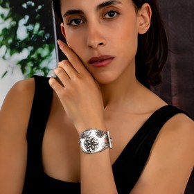 Resim Vintage Etnik Çiçekli Nokta Tasarımlı Esnek Bileklik - Beyaz Altın Kaplama, Günlük ve Tatil Kullanımı İçin Kadın Takısı, Yıl Boyu Aksesuar 