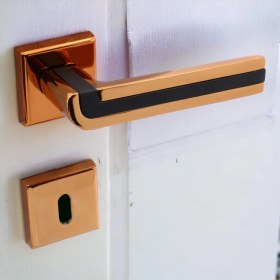 Resim Badem10 Defne Lüx Rose Gold Kare Rozetli Oda Kapısı Uyumlu Kapı Kolu Sağa ve Sola Uygun Kolları 1 Takım 