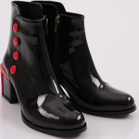 Resim Dgn 725-22k Kadin Aksesuar Detayli Topuklu Bot 725-1922-R1645 Siyah Rugan 