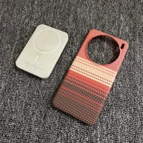 Resim Turcoshop11 Vıvo X200 Ultra Karbon Fiber Hafif Darbe Emici Manyetik Kılıf Kırmızı 