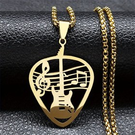 Resim Erkekler ve kadınlar için uygun bir şık ve benzersiz kolye, gitar notası kolye ile birlikte sunuluyor, müzik tutkunları için mükemmel bir hediye olarak kabul ediliyor. 