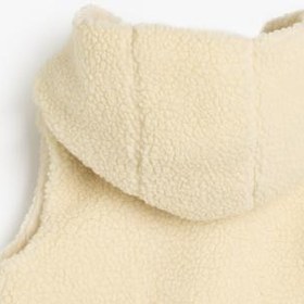 Resim Kız Bebek Kapşonlu Peluş Yelek Kolsuz 