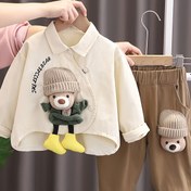 Resim Erkek Çocuklar için Kış Ayı Temalı İki Parçalı Kıyafet - Rahat Bej Kapüşonlu Gömlek, Eğlenceli Ayı Deseni ve Eşleşen Joggers, 1. ve 2. Sınıf Erkek Çocuklar için Mükemmel, Rahat Stil, Tüm Mevsimler İçin, Dış Mekan İçin 