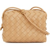 Resim Bottega Veneta Loop Mini Bej Kadın Deri Çanta 