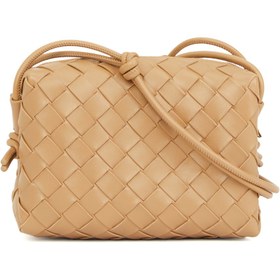 Resim Bottega Veneta Loop Mini Bej Kadın Deri Çanta 