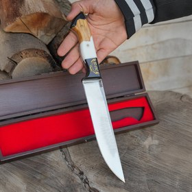 Resim Kelle Bıçağı - N690 Çeliği - Beşiktaş Logo İşlemeli - Özel Ahşap Kutulu 