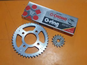 Resim BAJAJ BOXER-125-150 ÖN ARKA DİŞLİ ZİNCİR TAKIM CHOHO DÜZ 