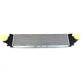 Resim Evoque İntercooler Radyatör 