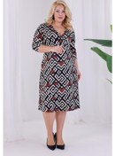 Resim Kadın Siyah Beyaz Geometrik Desen Kruvaze Yaka Beli Lastikli Büyük Beden Elbise Siyah - Beyaz 
