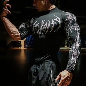 Resim Erkekler için nefes alabilir performans kıyafeti olan 2025 Yeni Yüksek Yaka Uzun Kollu Kas Sıkıştırma Gömleği, Hızlı Kuruyan Geometrik Desenli Fitness ve Açık Hava Sporları Üstü, Tüm Mevsimler İçin Sıkı Atletik Giyim, Erkekler ve Gençler İçin Nefes Alabilir Performans Kıyafeti, Erkekler İçin T-Shirt, Erkek Giyim 