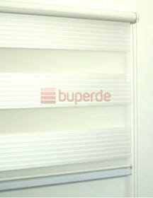 Resim Buperde Beyaz Geniş Pilise Pliseli Zebra Stor Perde 