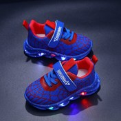Resim Erkek Çocuklar için LED Işıklı Ayakkabı, Yazlık Yeni Gelişim, Nefes Alabilir Mesh Spor ve Günlük Terlikler 