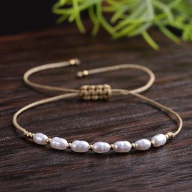 Resim 1 Adet Ayarlanabilir Sahte İmitasyon İnci & Altın Tonlu Metal Boncuk Bilezik - Kadınlar için Bohem Örgülü Kordon Takı, Günlük Giyim, Çok Yönlü Stil, Mükemmel Hediye, Şık Aksesuar, Parlak İmitasyon İnci 