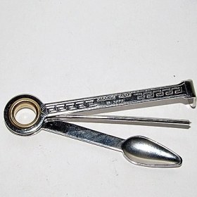 Resim Pipsan Pipo Kaşığı, Metal Malzeme ile Temizlik ve Tütün Bastırma Özelliği Olan Kullanım Aracı 
