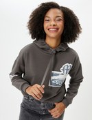 Resim Kapşonlu Sweatshirt Arkası ve Önü Aplike Detaylı Şardonlu 