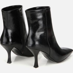 Resim Kadın Siyah Küt Burunlu Bilekte Topuklu Bot Siyah 
