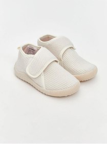 Resim LC Waikiki Cırt Cırtlı Kız Bebek Panduf 