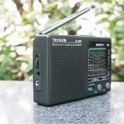Resim Ganbao Siyah Tecsun R-909C Siyah Çalar Saat Radyo Dijital Taşınabilir Ekran Fm/mw/sw Yüksek Hassasiyetli LCD Ses ile Çok Bantlı Kampüs Radyosu (Yurt Dışından) 