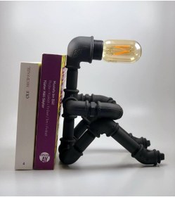 Resim Kitap Tutucu Ve Masa Lambası 