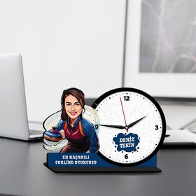 Resim Kadın Curling Oyuncusu Karikatürlü MDF Masa Saati 