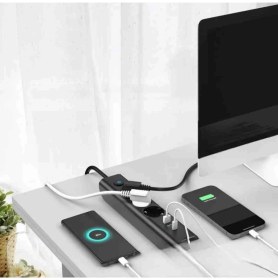 Resim Siyah 3'lü Priz Akım Korumalı Isıya Dayanıklı Çocuk Kilitli Tasarım 3 USB Girişli 1 Type-C Girişli 