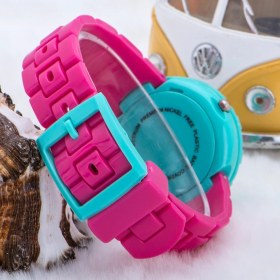 Resim Spectrum Kalp Tasarımlı Kadran Fuşya Silikon Kordon Turkuaz Çocuk Saati ST-303594 