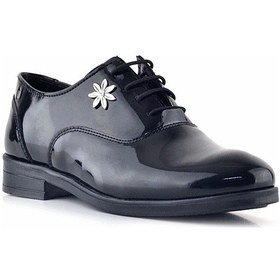 Resim Rakerplus Siyah Rugan Bağcıklı Çiçek Detaylı Kız Çocuk Klasik Ayakkabısı Siyah 
