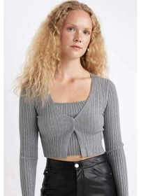 Resim Defacto Regular Fit Crop Düğmeli V Yaka Triko Hırka A2076AX24AUGR210 Gri 