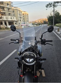 Resim Motocam Ktm Husqvarna Svartpilen 250-401 Ön Cam 2020-2025 Model 47cm Şeffaf Renkli 4mm 