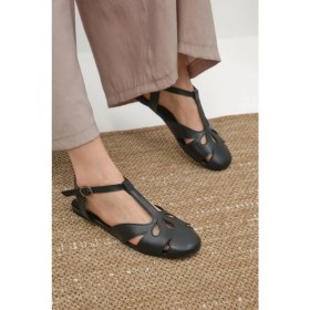 Resim Mio Gusto Lotus Siyah Renk Lazer Kesimli Sandalet 