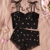 Resim Kadınların Siyah Çiçek Desenli Ruffled Kenar Rahat Pijama Takımı. 