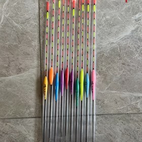 Resim Depolama Tüpü ile 6 Adet Yüksek Görünürlükli Sörf Balıkçılık Şamandıraları - Parlak Karışık Renkler (Kırmızı/Sarı/Yeşil/Mavi/Pembe/Turuncu), Artırılmış Görünürlik için Dayanıklı Plastik Şamandıra Aksesuarları, Plaj Ekipmanları, Canlı Tasarım, Şeffaf Kasa 