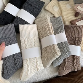 Resim 4'lü/8'li Paket Çok Boyutlu Japon Tarzı Düz Renk Kabartmalı Kalınlaştırılmış Sıcak Uzun Çoraplar 