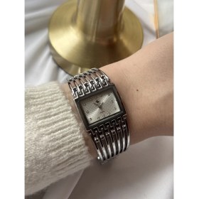 Resim Çelik Kaburga Tasarım Saat 