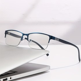 Resim Erkekler ve Kadınlar için Moda Yarım Çerçeveli İş Gözlüğü - Hafif Myopia Gözlüğü, Mavi Işık Engelleme Lensleri, Paslanmaz Çelik Çerçeve, Ergonomik Tasarım, İş ve Günlük Kullanım İçin Profesyonel Gözlük, Şık Gözlük Tasarımı, Dayanıklı Gözlük Lensleri 