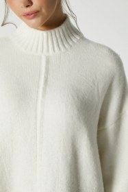 Resim Ritnice Kadın Wonder Yumuşacık Dik Yaka Ekru Yırtmaçlı Oversize Triko Kazak Ekru 