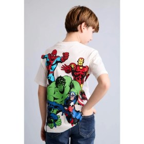 Resim DeFacto Marvel Comics Sırt Baskılı New Regular Fit Bisiklet Yaka Kısa Kollu Ekru Tişört Erkek Çocuk H8253A826HS 