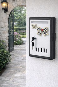 Resim Marrone Kilitli Posta Kutusu Kurdele Kelebekli Modern Tasarım 