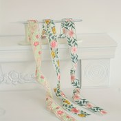 Resim 1 Rulo 2 Metre, 3.8 Cm Genişliğinde Nakışlı Kurdele, Buket Hediye Paketleme, Saten Kurdele, Fiyonk Bağlama ve Renkli Kurdeleler İçin Uygundur. 