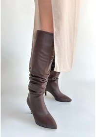 Resim Zelya Kahverengi Cilt Topuklu Çizme Göründüğü Gibi 