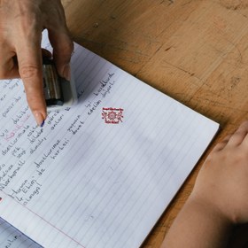 Resim Kişiye Özel Tebrikler Öğretmen Kaşesi - İsimli Ödül Kaşesi 
