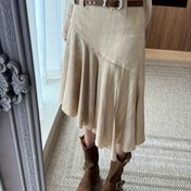Resim Kadınlar için Yüksek Bel Asimetrik Etek Ucu Balık Kuyruğu - Yan Yırtmaçlı, Esnek Konforlu ve Her Mevsim İçin Uygun %100 Polyester Makinede Yıkanabilir Etek 