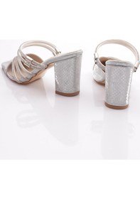 Resim Dgn Pm309-k305 Kadin Bilekten Geçirmeli Topuklu Abiye Ayakakbi PM309-K305-1211-R12462 Gümüş 