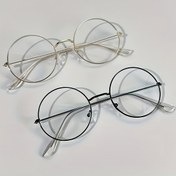 Resim Şık, reçetesiz yuvarlak gözlükler - tam çerçeve bakır alaşım saplı ve şeffaf PC lensli, unisex günlük iş gözlüğü; erkek ve kadınlar için uygun. Fotoğraf çekimi aksesuarı olarak ideal 