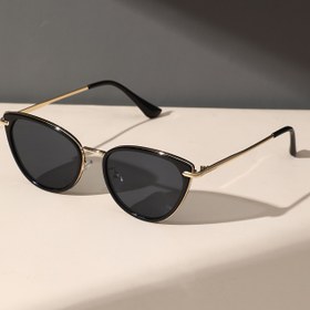 Resim 1 adet Kadınlar için Vintage Kedi Gözü Moda Gözlükleri - Şık Altın Tonlu Çerçeve Siyah Lensler ile, Günlük Stil için Klasik Moda Aksesuarı, Her Gün Kullanım İçin Gözlük | Sofistike Görünüm | Lüks Gözlükler, Kedi Gözü Gözlükleri 