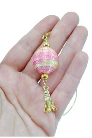 Resim biuti Pembe Boncuklu Araba Dikiz Ayna Süsü, Metal Gold Renkli Püsküllü El Yapımı Yeni Araba Hediyesi 