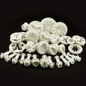 Resim 33 Parça Fondan Kesici Set - Gıda Sınıfı Plastik Pişirme Kalıpları Kurabiyeler, Bisküviler & DIY El İşleri İçin - Ayçiçekleri, Kelebekler, Güller & Daha Fazlası Dahil 