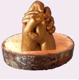 Resim Küçük İzler Ahşap stand'lı Anne-çocuk seti 